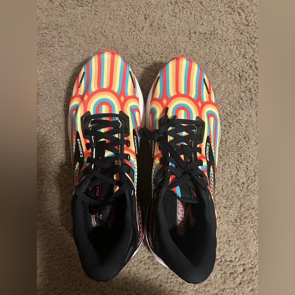 Brooks women’s Adrenaline GTS 22